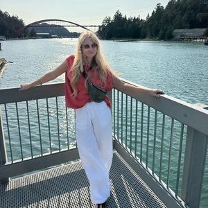 Meet your Posher, Paige